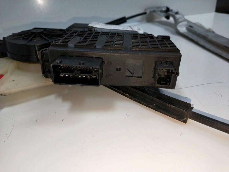 Recambio de elevalunas delantero derecho para citroen c4 picasso 2.0 16v cat (rfj / ew10a) referencia OEM IAM 9654087580 400962C
