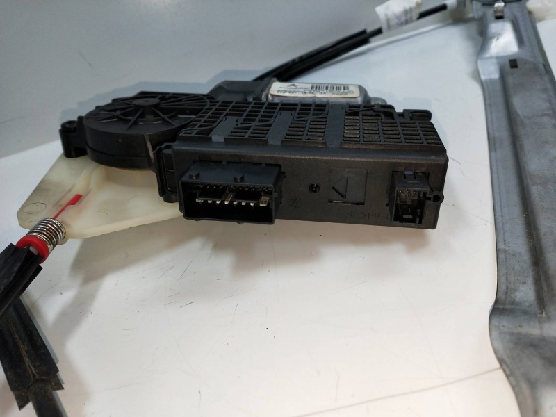 Recambio de elevalunas delantero derecho para citroen c4 picasso referencia OEM IAM 9682495780 400962D 5P Recambio de elevalunas delantero derecho para citroen c4 picasso referencia OEM IAM 9682495780 400962D 5P