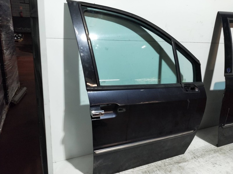 Recambio de puerta delantera derecha para lancia phedra (180) 2.2 jtd 16v emblema referencia OEM IAM  5P 