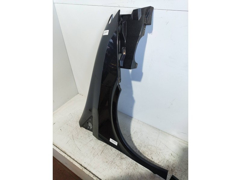 Recambio de aleta delantera derecha para lancia phedra (180) 2.2 jtd 16v emblema referencia OEM IAM   