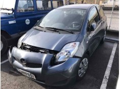 toyota yaris del año 2010