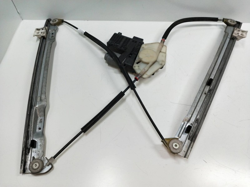 Recambio de elevalunas delantero izquierdo para citroen c4 grand picasso millenium referencia OEM IAM 9674032780 400963F 5P