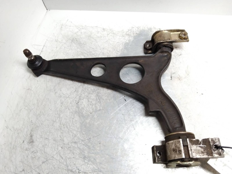 Recambio de brazo suspension inferior delantero izquierdo para lancia lybra berlina 2.4 jtd cat referencia OEM IAM   