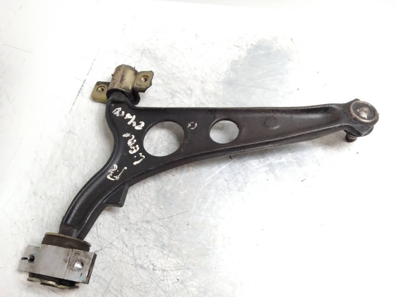 Recambio de brazo suspension inferior delantero izquierdo para lancia lybra berlina 2.4 jtd cat referencia OEM IAM   