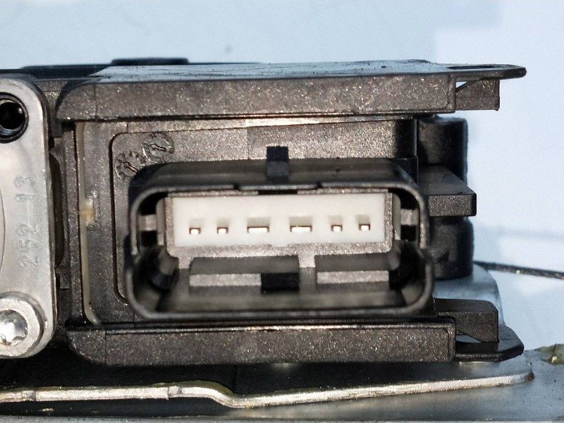 Recambio de elevalunas trasero izquierdo para citroen c5 berlina millenium referencia OEM IAM 0130822751 128000852 4P