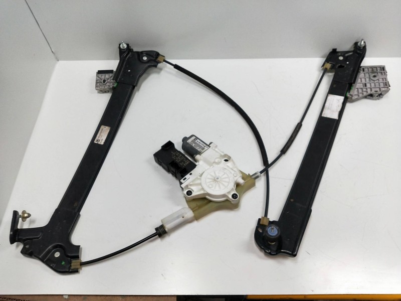 Recambio de elevalunas delantero derecho para citroen c6 2.7 v6 hdi fap cat (uhz / dt17ted4) referencia OEM IAM 9663077780 99435