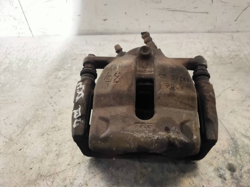 Recambio de pinza freno delantera derecha para mercedes citan (w415) combi 109 cdi lang (a2) (415703) referencia OEM IAM   41542