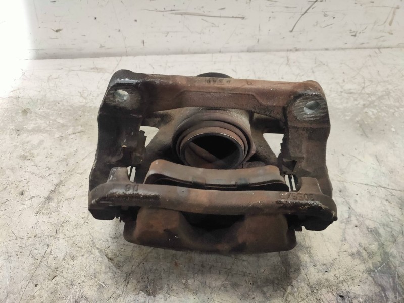 Recambio de pinza freno delantera derecha para mercedes citan (w415) combi 109 cdi lang (a2) (415703) referencia OEM IAM   41542