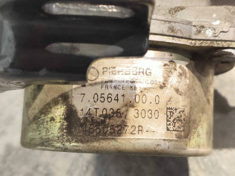Recambio de depresor freno / bomba vacio para mercedes citan (w415) combi 109 cdi lang (a2) (415703) referencia OEM IAM 70564100