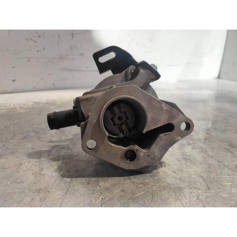 Recambio de depresor freno / bomba vacio para mercedes citan (w415) combi 109 cdi lang (a2) (415703) referencia OEM IAM 70564100