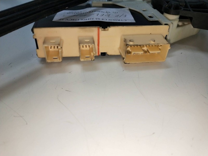 Recambio de elevalunas delantero derecho para citroen c8 2.2 hdi fap cat (4hw) referencia OEM IAM 1400758780 998068105 5P