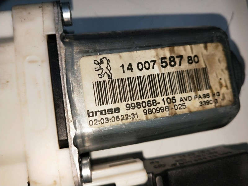 Recambio de elevalunas delantero derecho para citroen c8 2.2 hdi fap cat (4hw) referencia OEM IAM 1400758780 998068105 5P