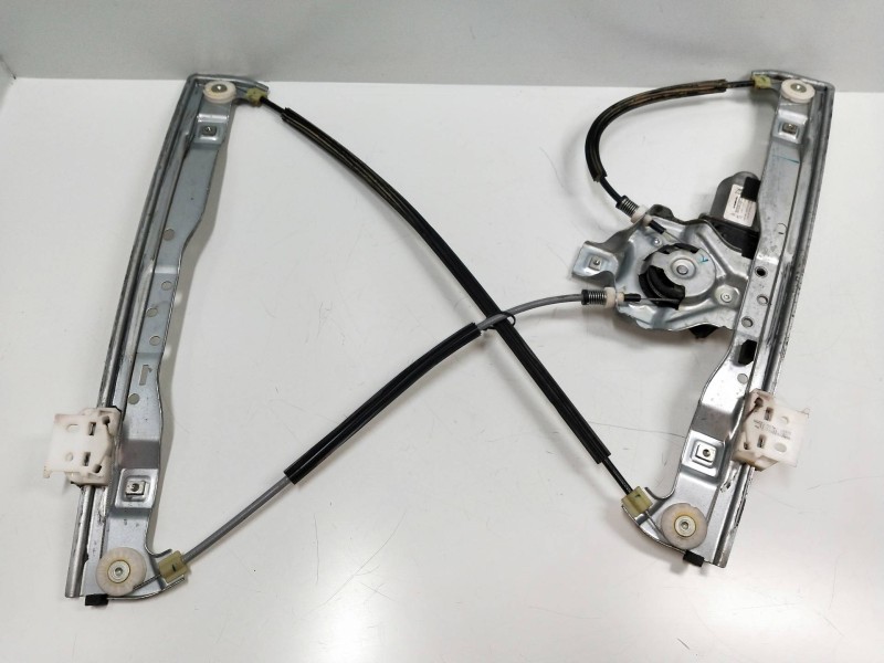 Recambio de elevalunas delantero izquierdo para citroen ds3 1.6 16v referencia OEM IAM 4022189F 130410011502 2P