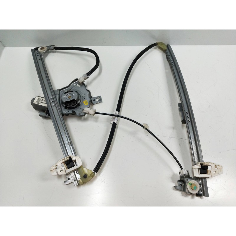 Recambio de elevalunas delantero derecho para citroen xsara berlina 1.9 d sx referencia OEM IAM 400679T1  5P