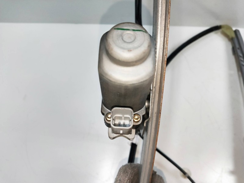 Recambio de elevalunas delantero derecho para citroen xsara berlina 1.9 d sx referencia OEM IAM 400679T1  5P
