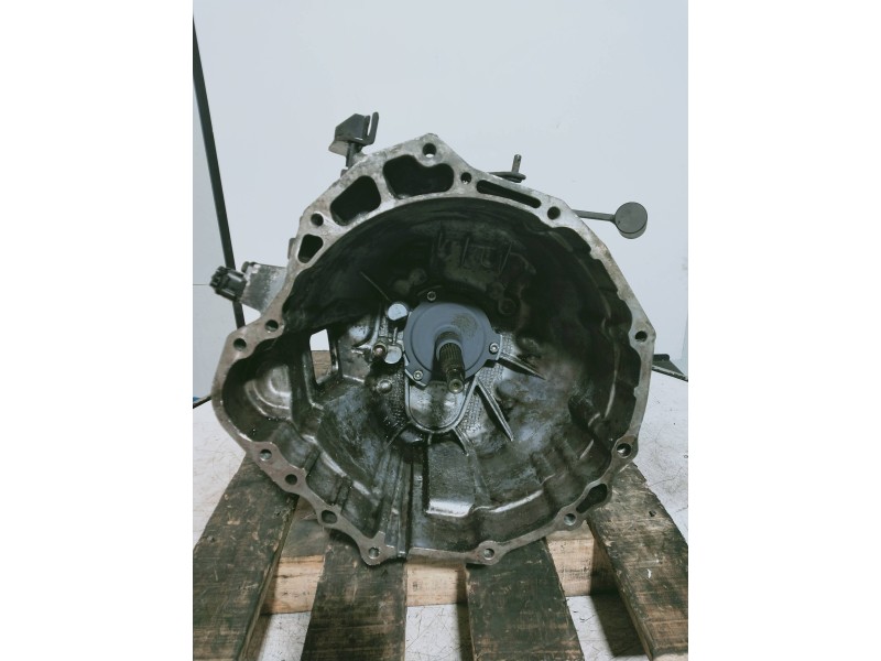 Recambio de caja cambios para renault maxity fg 130.35/45 referencia OEM IAM 6S380V0 1323065030 495426 32010MD01A 5V