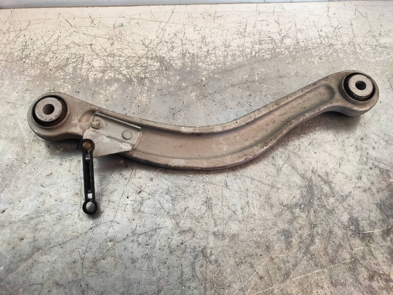 Recambio de tirante trasero izquierdo para mercedes clase c (w204) berlina c 180 kompressor blueefficiency (204.044) referencia 