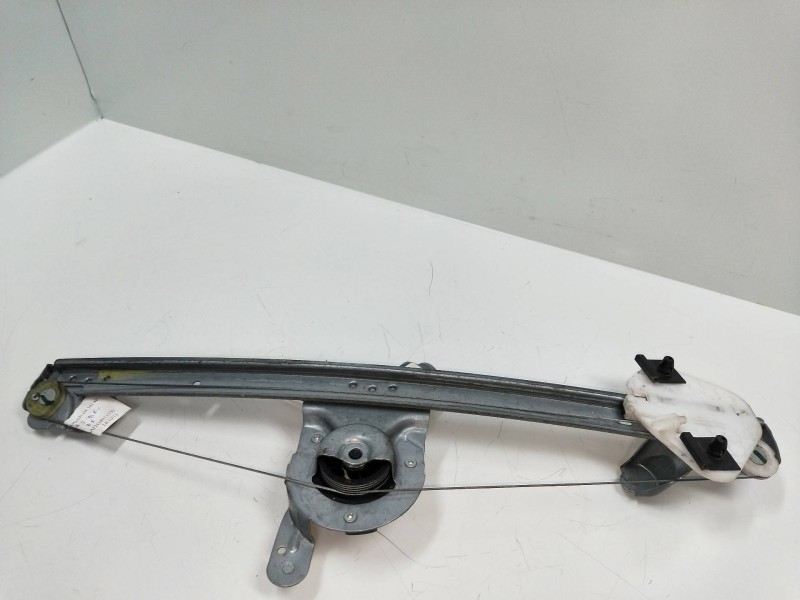 Recambio de elevalunas delantero derecho para dacia logan 1.6 cat referencia OEM IAM 400727G  4P