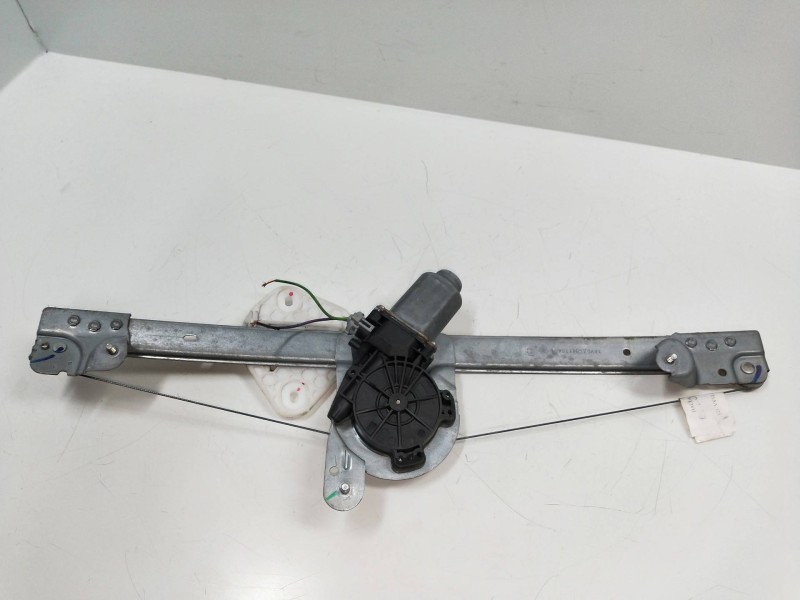 Recambio de elevalunas delantero izquierdo para dacia logan 1.6 cat referencia OEM IAM 400726D  4P