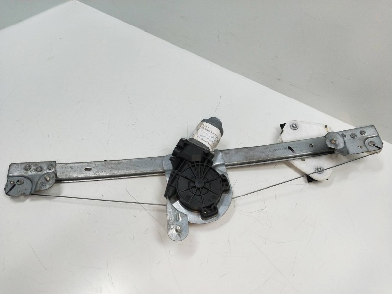 Recambio de elevalunas delantero izquierdo para dacia logan 1.5 dci diesel cat referencia OEM IAM 400726G  4P