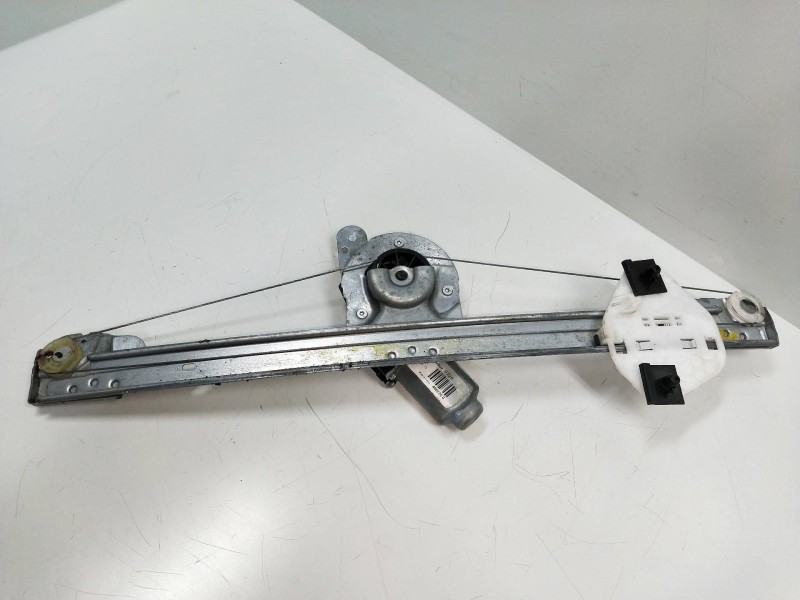 Recambio de elevalunas delantero izquierdo para dacia logan 1.5 dci diesel cat referencia OEM IAM 400726G  4P