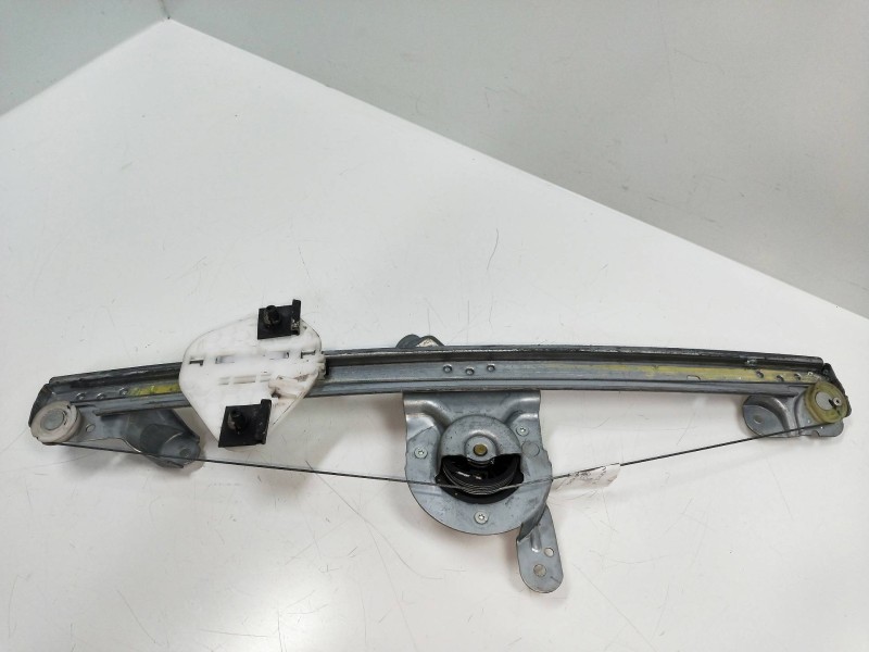 Recambio de elevalunas delantero izquierdo para dacia logan 1.4 cat referencia OEM IAM 400726D  4P