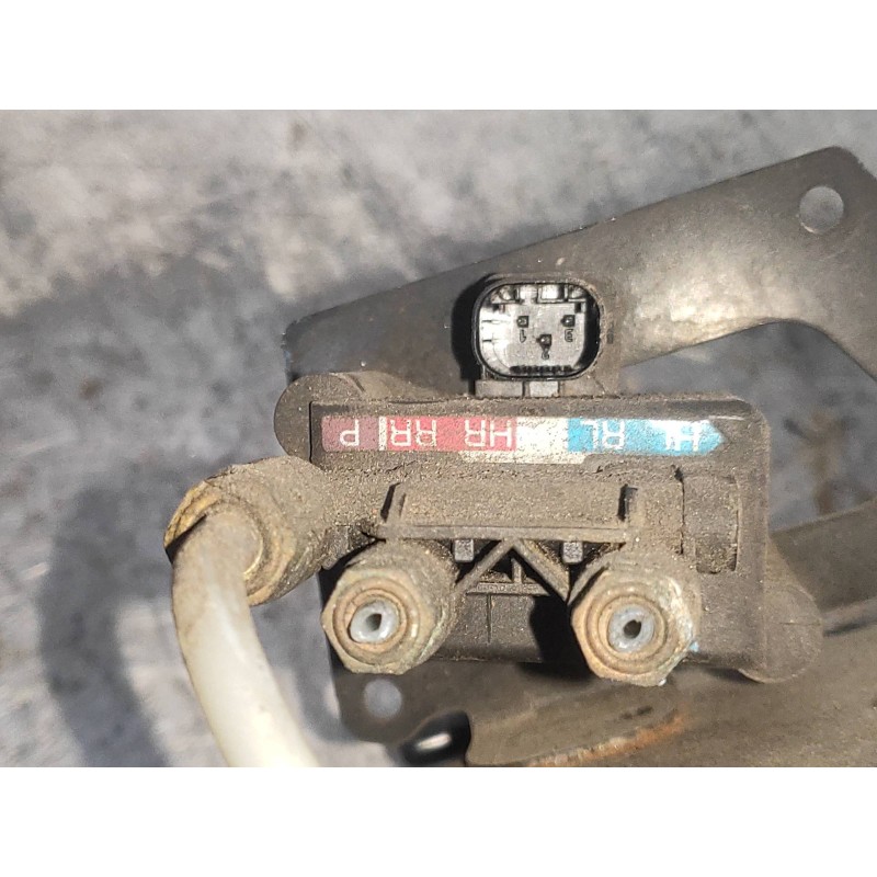 Recambio de acumulador central amortiguacion para mercedes clase r (w251) 320 cdi (251.022) referencia OEM IAM A2513201004  