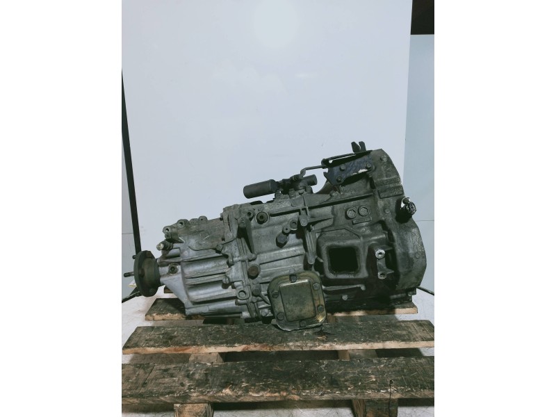 Recambio de caja cambios para renault maxity fg 130.35/45 referencia OEM IAM 6S380V0 1323065030 495426 32010MD01A 5V