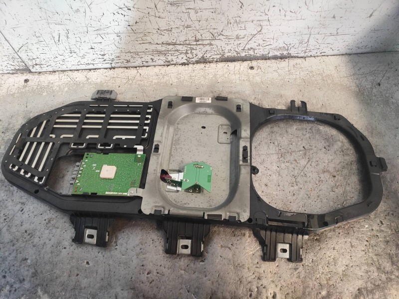 Recambio de antena para mercedes clase r (w251) 320 cdi (251.022) referencia OEM IAM A2518202275  