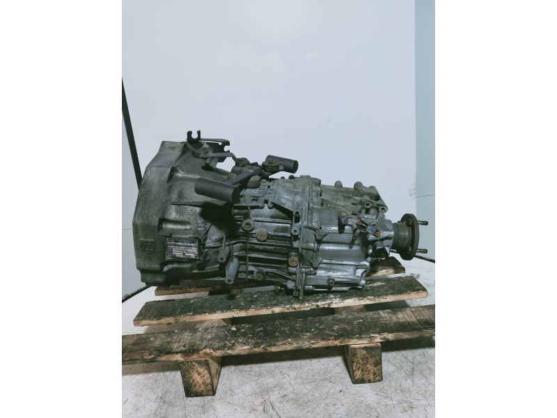 Recambio de caja cambios para renault maxity fg 130.35/45 referencia OEM IAM 6S380V0 1323065030 495426 32010MD01A 5V