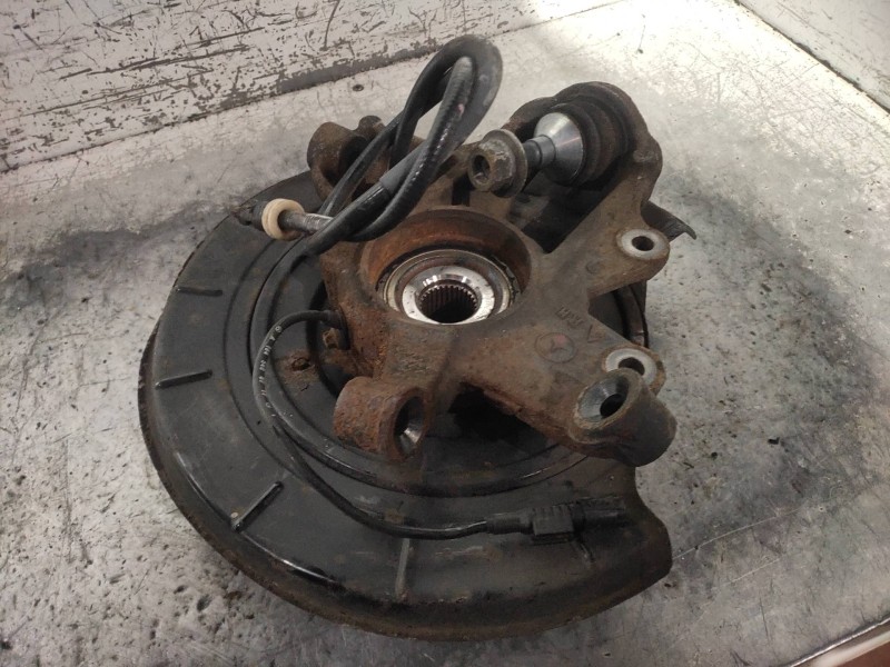 Recambio de mangueta trasera derecha para mercedes clase r (w251) 320 cdi (251.022) referencia OEM IAM   