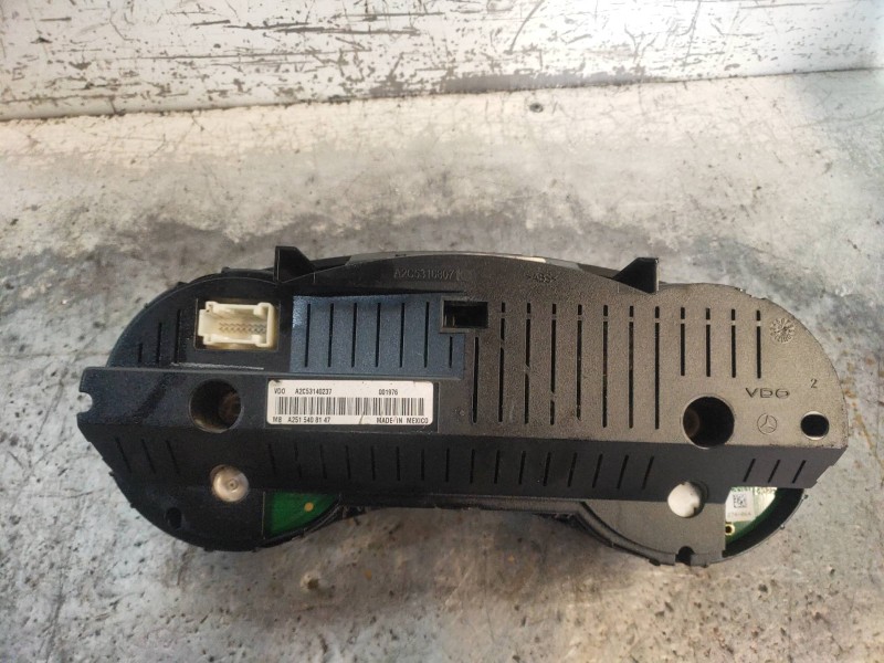 Recambio de cuadro instrumentos para mercedes clase r (w251) 320 cdi (251.022) referencia OEM IAM A2515408147 A2C53140237 