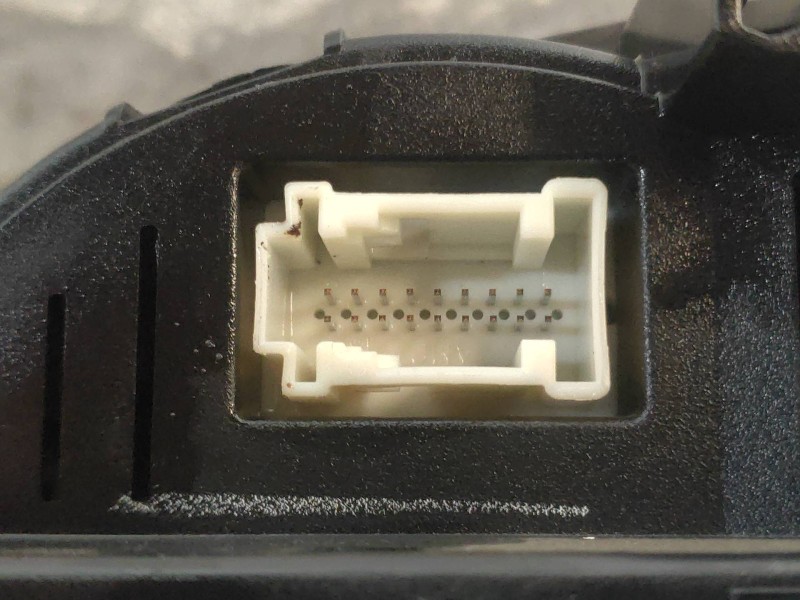 Recambio de cuadro instrumentos para mercedes clase r (w251) 320 cdi (251.022) referencia OEM IAM A2515408147 A2C53140237 