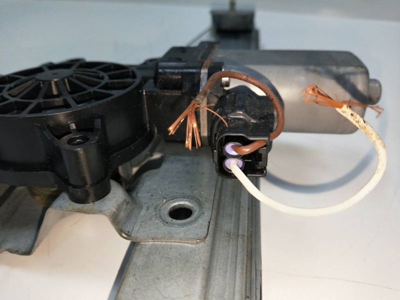 Recambio de elevalunas trasero derecho para dacia lodgy 1.5 dci diesel fap cat referencia OEM IAM 128001071D 9030295D 5P