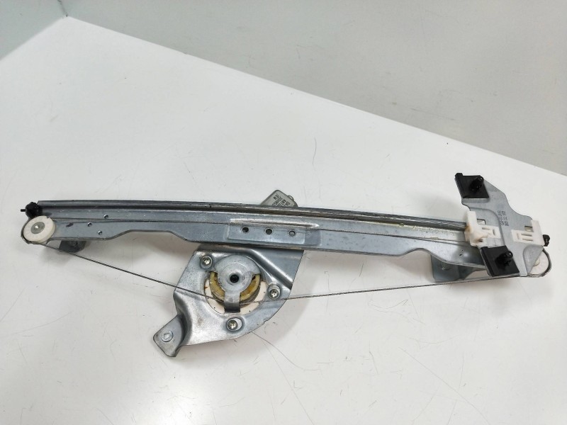 Recambio de elevalunas delantero derecho para dacia sandero 1.5 dci diesel cat referencia OEM IAM 12800842H 9030256 5P