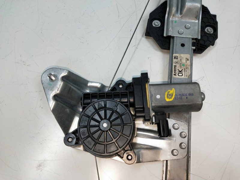 Recambio de elevalunas delantero derecho para dacia sandero 0.9 tce cat referencia OEM IAM   5P