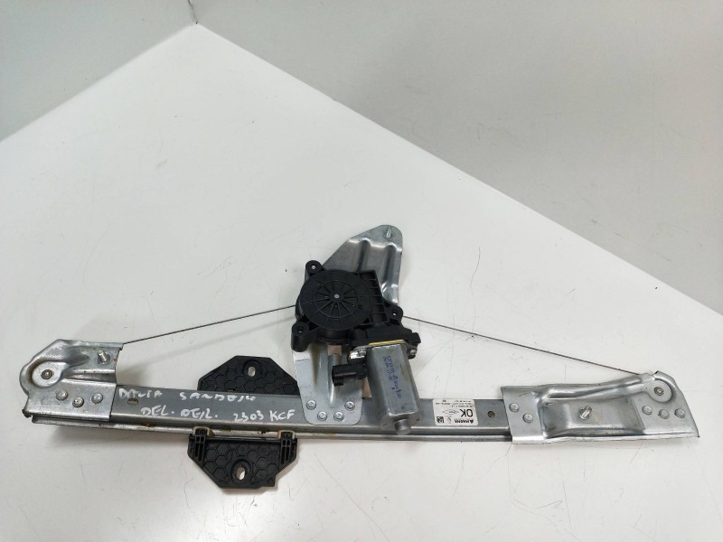 Recambio de elevalunas delantero derecho para dacia sandero 0.9 tce cat referencia OEM IAM   5P