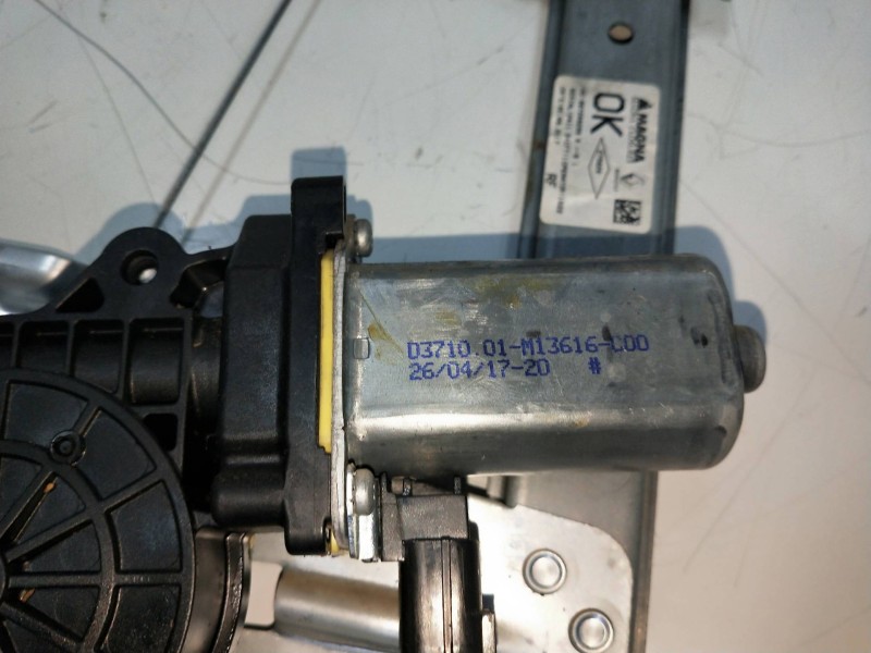 Recambio de elevalunas delantero derecho para dacia sandero 0.9 tce cat referencia OEM IAM   5P