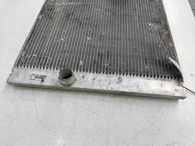 Recambio de radiador agua para bmw serie 7 (e65/e66) 3.6 v8 32v cat referencia OEM IAM 17117585544001 B7216005 