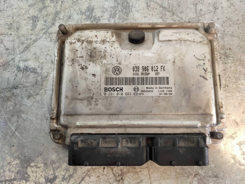 Recambio de centralita motor uce para seat leon (1m1) signo referencia OEM IAM 0281010683 038906012FK 28SA5092 BOSCH