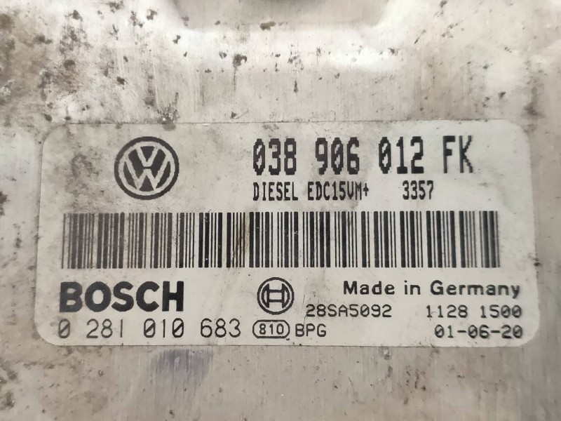 Recambio de centralita motor uce para seat leon (1m1) signo referencia OEM IAM 0281010683 038906012FK 28SA5092 BOSCH