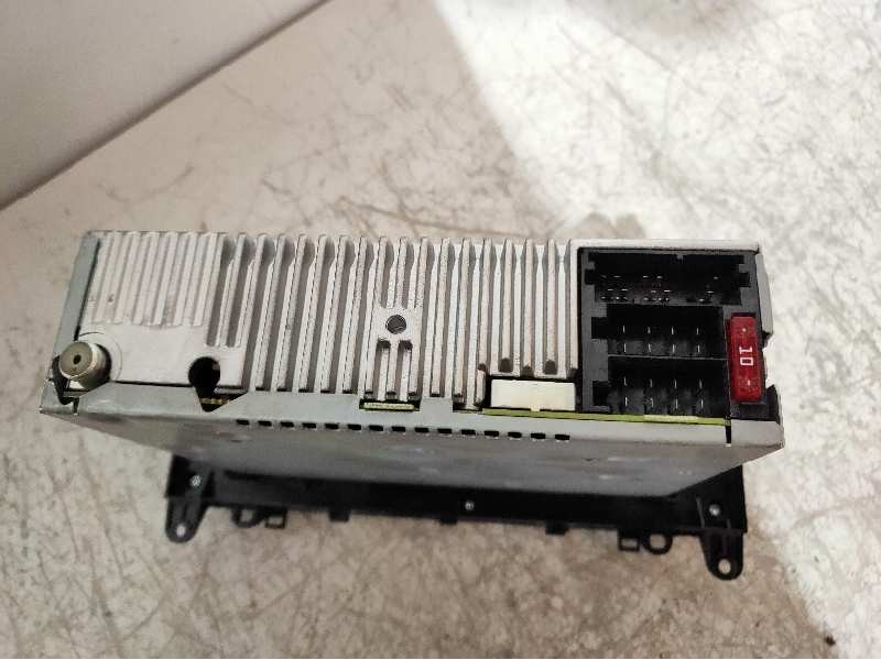 Recambio de sistema audio / radio cd para mercedes clase b (w245) 200 (245.233) referencia OEM IAM A1698200886001  