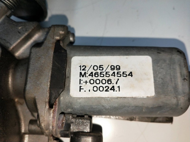 Recambio de elevalunas delantero derecho para fiat bravo (182) 1.9 jtd cat referencia OEM IAM 46554554  3P