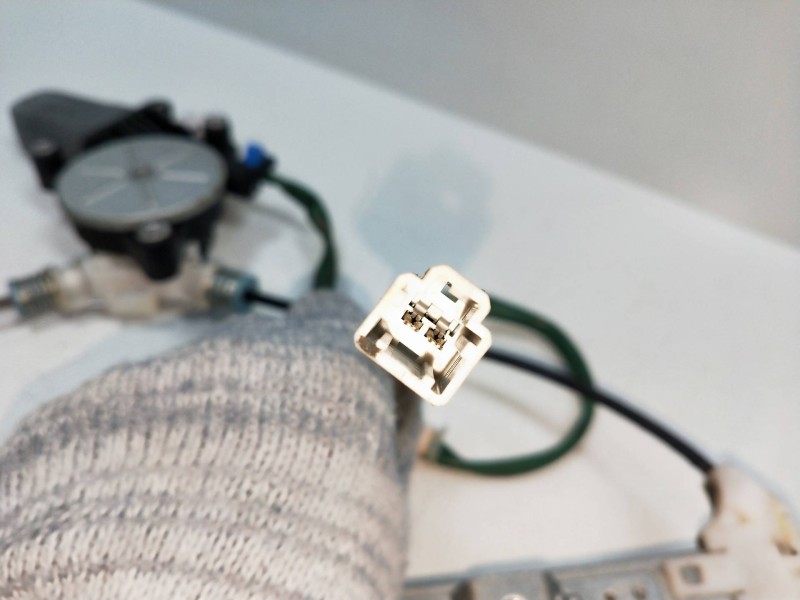 Recambio de elevalunas trasero izquierdo para honda civic berlina 3 (ep1/2) 1.6 vtec cat (d 16 v 1) referencia OEM IAM   5P