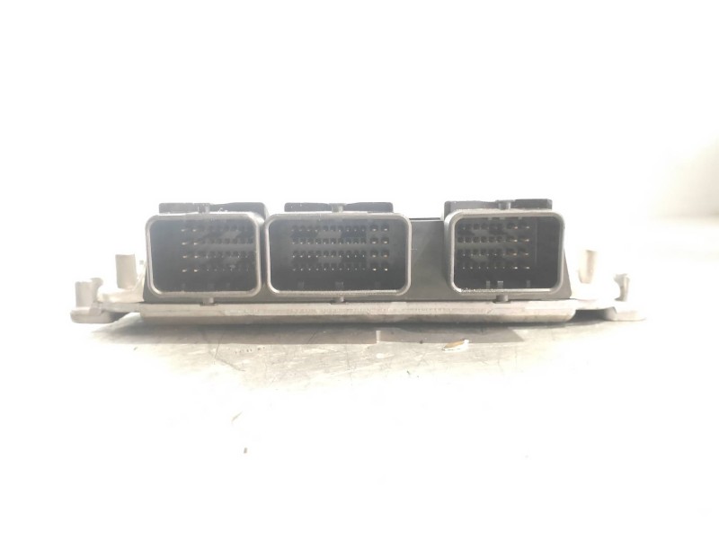 Recambio de centralita motor uce para citroen c5 break 2.0 hdi sx referencia OEM IAM 0281010808 9644721080 BOSCH