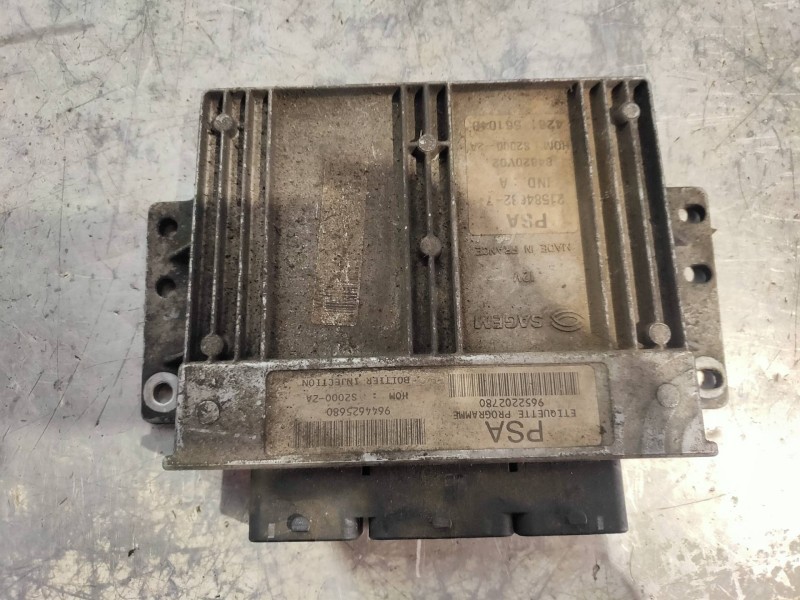 Recambio de centralita motor uce para peugeot 206 berlina look referencia OEM IAM 9652202780 9644625680 215846327 S20002A SAGEM