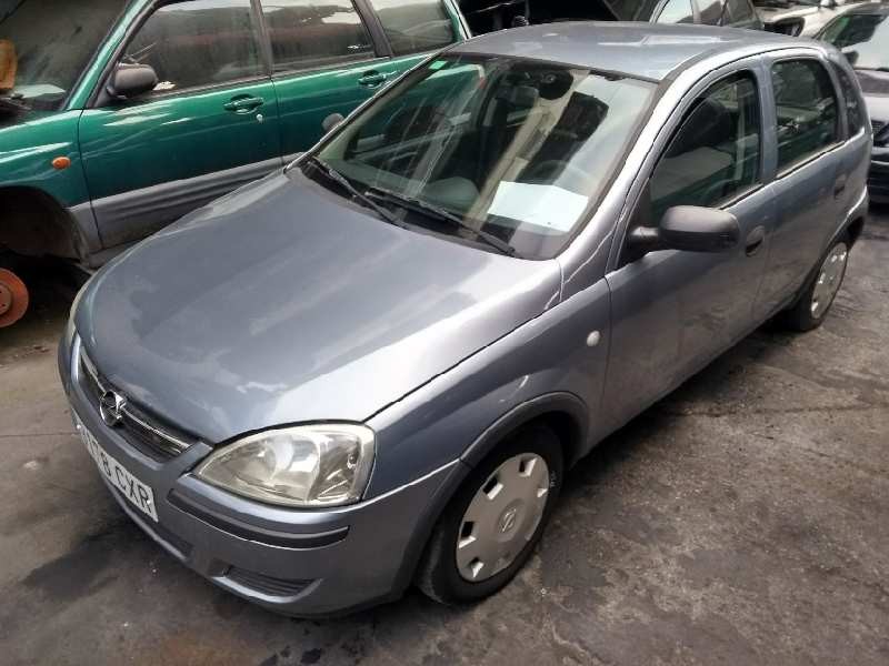 opel corsa c del año 2004