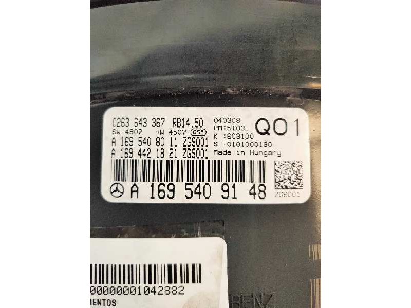Recambio de cuadro instrumentos para mercedes clase b (w245) 200 (245.233) referencia OEM IAM 0263643367 A1695409148 A1695408011
