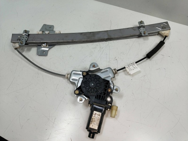 Recambio de elevalunas delantero izquierdo para hyundai getz (tb) 1.1 básico referencia OEM IAM 988101C100  5P