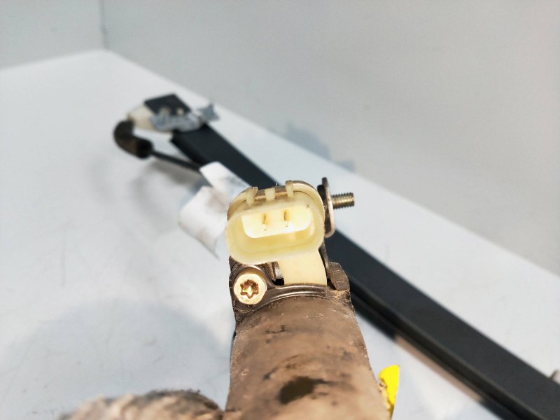 Recambio de elevalunas delantero derecho para hyundai getz (tb) 1.1 12v cat referencia OEM IAM 988201C300  3P